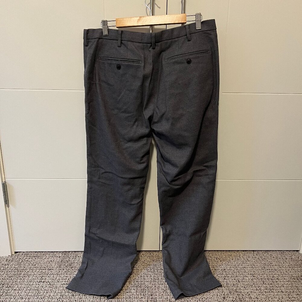 Uniqlo Pants  - Charcoal Grey  - 60% Polyester 31% Rayon 7% Acrylic 2% Spandex